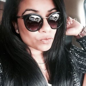 Meet your Posher, Josetty